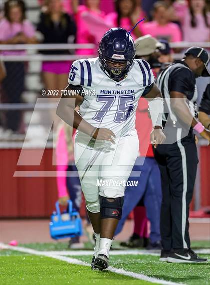 Thumbnail 3 in Huntington @ North DeSoto photogallery.