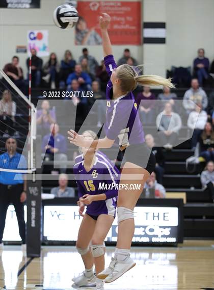 Thumbnail 3 in Heath vs Bloom-Carroll (OHSAA D2 District) photogallery.