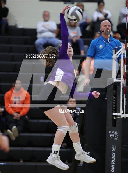 Thumbnail 3 in Heath vs Bloom-Carroll (OHSAA D2 District) photogallery.