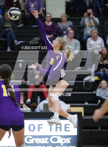 Thumbnail 3 in Heath vs Bloom-Carroll (OHSAA D2 District) photogallery.