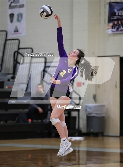 Thumbnail 3 in Heath vs Bloom-Carroll (OHSAA D2 District) photogallery.