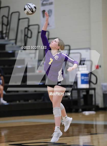 Thumbnail 1 in Heath vs Bloom-Carroll (OHSAA D2 District) photogallery.