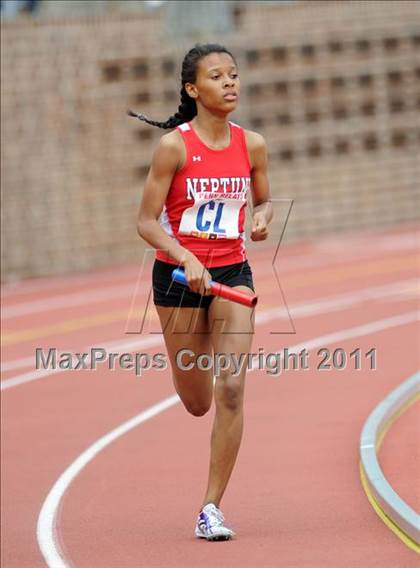 Thumbnail 1 in 117th Penn Relays (Girls 4x800m Large School Event 105) photogallery.