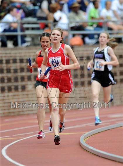 Thumbnail 1 in 117th Penn Relays (Girls 4x800m Large School Event 105) photogallery.