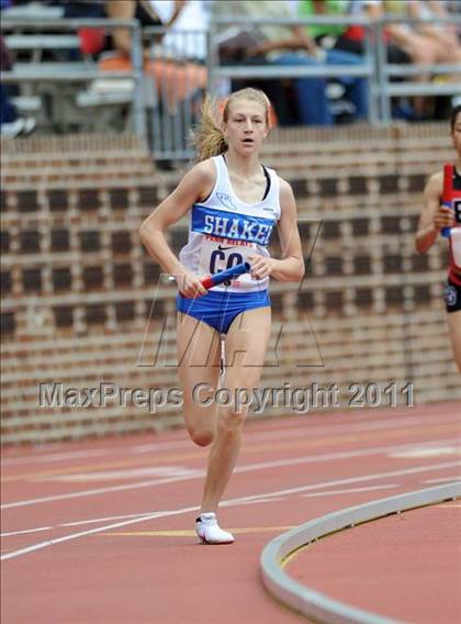 Thumbnail 3 in 117th Penn Relays (Girls 4x800m Large School Event 105) photogallery.