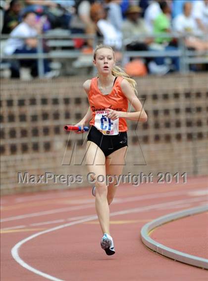 Thumbnail 1 in 117th Penn Relays (Girls 4x800m Large School Event 105) photogallery.
