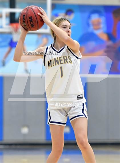 Thumbnail 1 in Davis vs. Nevada Union (50th Dorothy Speck Memorial) photogallery.
