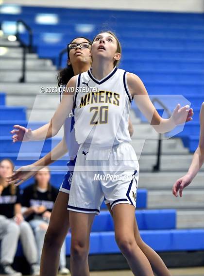 Thumbnail 1 in Davis vs. Nevada Union (50th Dorothy Speck Memorial) photogallery.