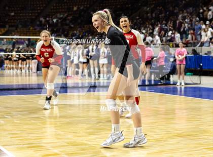 Thumbnail 3 in Montrose vs. Windsor (CHSAA 4A Semifinal) photogallery.