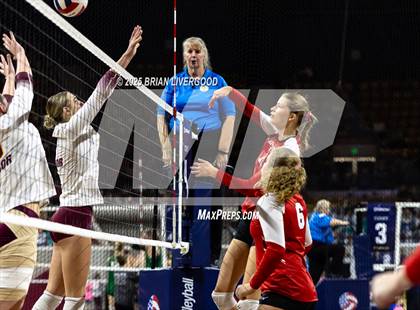 Thumbnail 1 in Montrose vs. Windsor (CHSAA 4A Semifinal) photogallery.