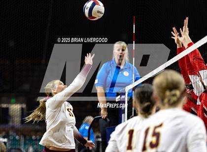 Thumbnail 1 in Montrose vs. Windsor (CHSAA 4A Semifinal) photogallery.