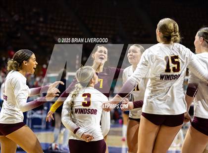 Thumbnail 3 in Montrose vs. Windsor (CHSAA 4A Semifinal) photogallery.