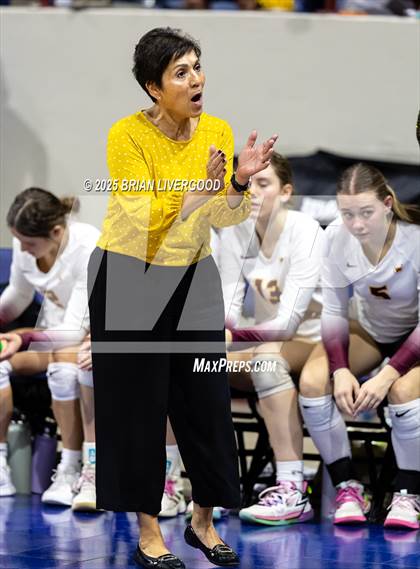 Thumbnail 2 in Montrose vs. Windsor (CHSAA 4A Semifinal) photogallery.