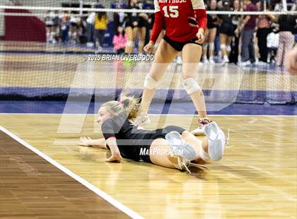 Thumbnail 3 in Montrose vs. Windsor (CHSAA 4A Semifinal) photogallery.