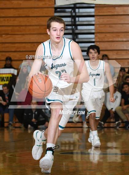 Thumbnail 1 in Sierra Canyon vs. Century (Les Schwab Invitational) photogallery.