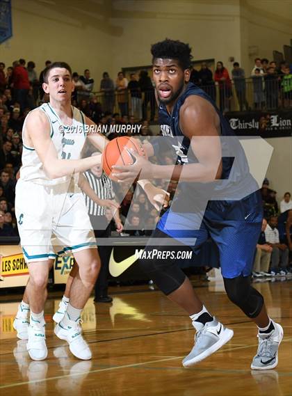 Thumbnail 2 in Sierra Canyon vs. Century (Les Schwab Invitational) photogallery.