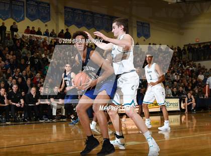Thumbnail 3 in Sierra Canyon vs. Century (Les Schwab Invitational) photogallery.