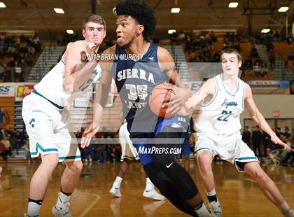Thumbnail 2 in Sierra Canyon vs. Century (Les Schwab Invitational) photogallery.