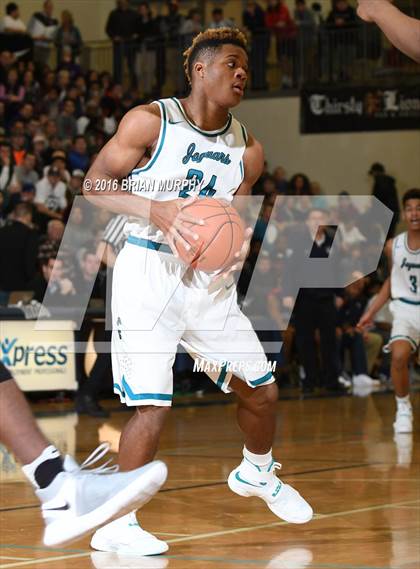Thumbnail 1 in Sierra Canyon vs. Century (Les Schwab Invitational) photogallery.