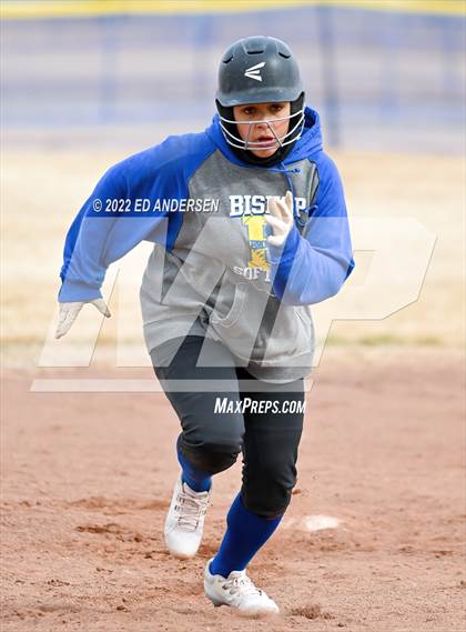 Thumbnail 3 in Bishop Union vs. Yerington (Yerington Tournament) photogallery.