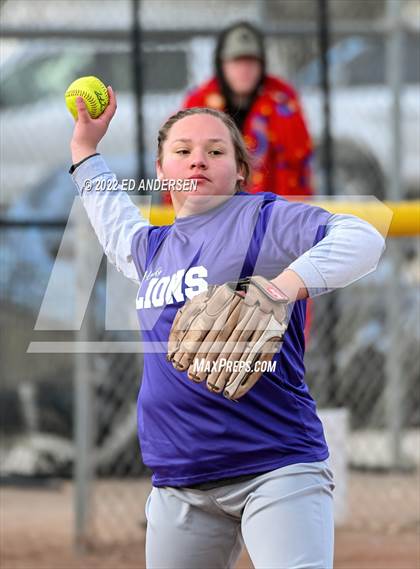 Thumbnail 3 in Bishop Union vs. Yerington (Yerington Tournament) photogallery.