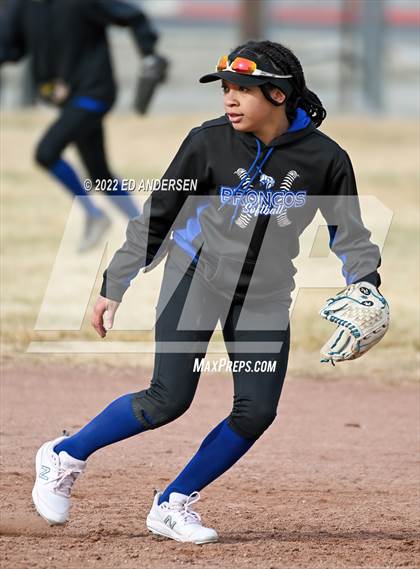 Thumbnail 2 in Bishop Union vs. Yerington (Yerington Tournament) photogallery.