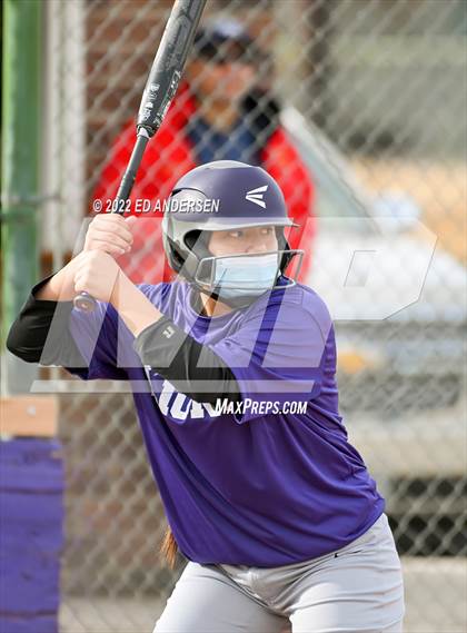 Thumbnail 3 in Bishop Union vs. Yerington (Yerington Tournament) photogallery.