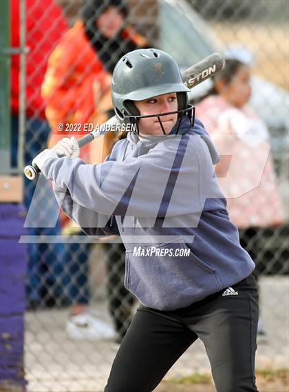 Thumbnail 2 in Bishop Union vs. Yerington (Yerington Tournament) photogallery.