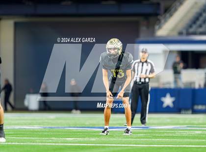 Thumbnail 1 in Oakwood @ Jayton (UIL 1A Division II Football Final) photogallery.