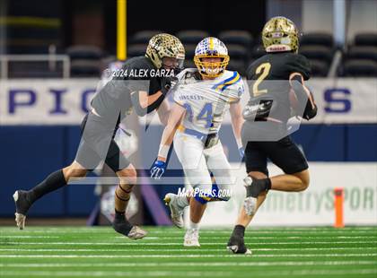 Thumbnail 2 in Oakwood @ Jayton (UIL 1A Division II Football Final) photogallery.