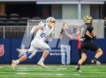 Thumbnail 3 in Oakwood @ Jayton (UIL 1A Division II Football Final) photogallery.