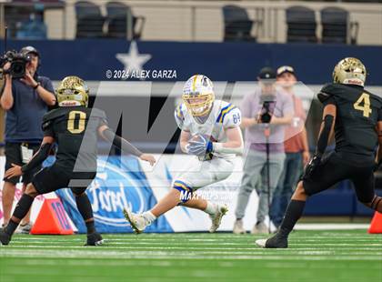 Thumbnail 3 in Oakwood @ Jayton (UIL 1A Division II Football Final) photogallery.