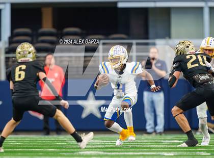 Thumbnail 3 in Oakwood @ Jayton (UIL 1A Division II Football Final) photogallery.