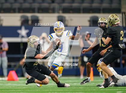Thumbnail 1 in Oakwood @ Jayton (UIL 1A Division II Football Final) photogallery.