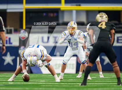 Thumbnail 1 in Oakwood @ Jayton (UIL 1A Division II Football Final) photogallery.