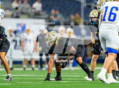 Thumbnail 1 in Oakwood @ Jayton (UIL 1A Division II Football Final) photogallery.