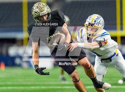 Thumbnail 1 in Oakwood @ Jayton (UIL 1A Division II Football Final) photogallery.