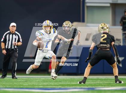 Thumbnail 2 in Oakwood @ Jayton (UIL 1A Division II Football Final) photogallery.