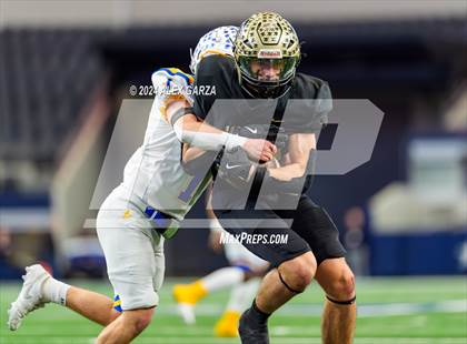 Thumbnail 2 in Oakwood @ Jayton (UIL 1A Division II Football Final) photogallery.