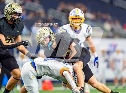 Thumbnail 1 in Oakwood @ Jayton (UIL 1A Division II Football Final) photogallery.