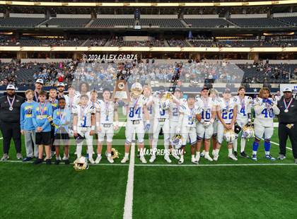 Thumbnail 3 in Oakwood @ Jayton (UIL 1A Division II Football Final) photogallery.