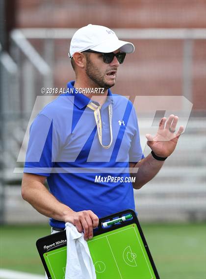 Thumbnail 1 in Mattituck-Southold vs. Bronxville (NYSPHSAA Class D Final) photogallery.