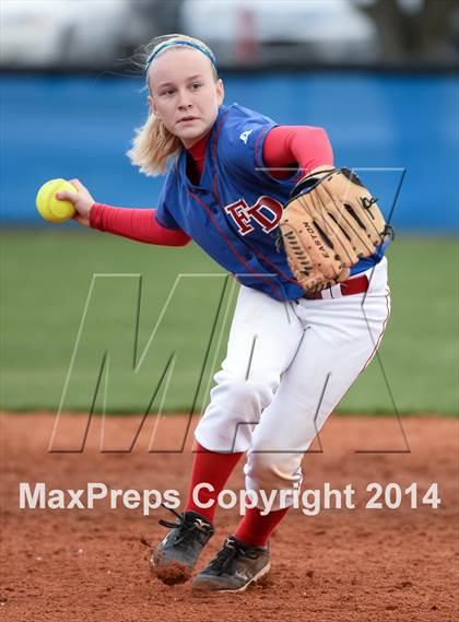 Thumbnail 1 in JV: Cane Bay @ Fort Dorchester photogallery.