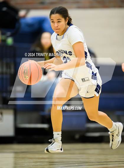 Thumbnail 3 in Woodland Christian vs. Branham photogallery.