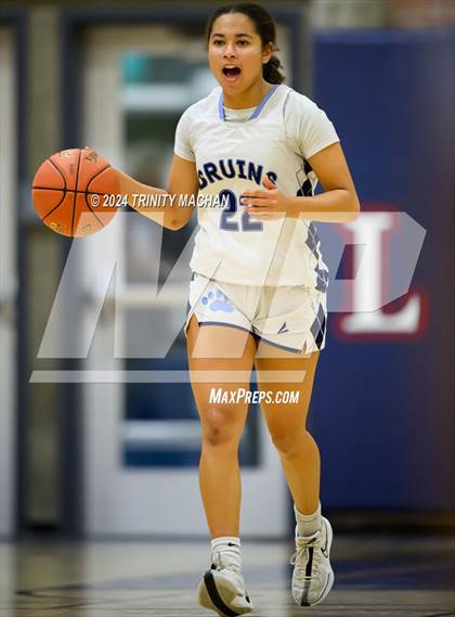 Thumbnail 3 in Woodland Christian vs. Branham photogallery.