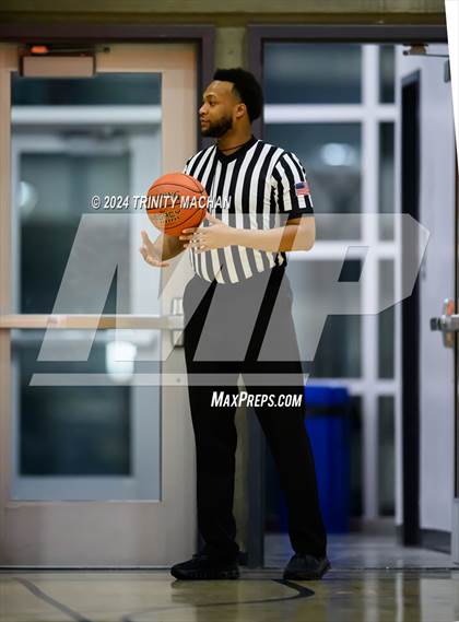 Thumbnail 2 in Woodland Christian vs. Branham photogallery.
