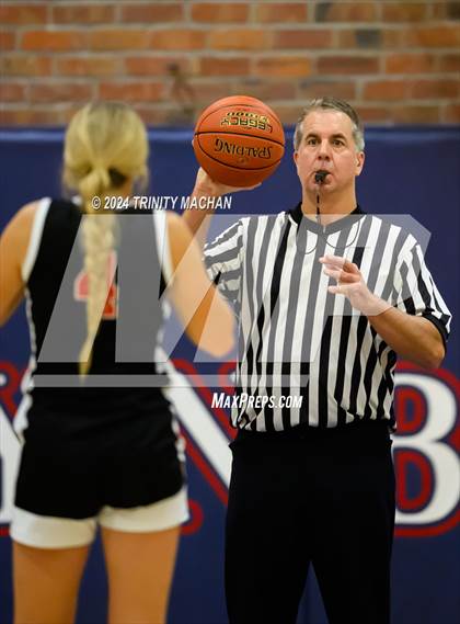 Thumbnail 2 in Woodland Christian vs. Branham photogallery.