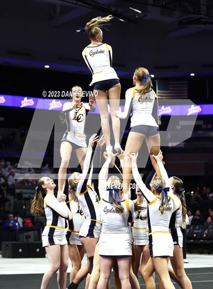 Thumbnail 2 in VHSL State Cheer Competition (Class 4) photogallery.
