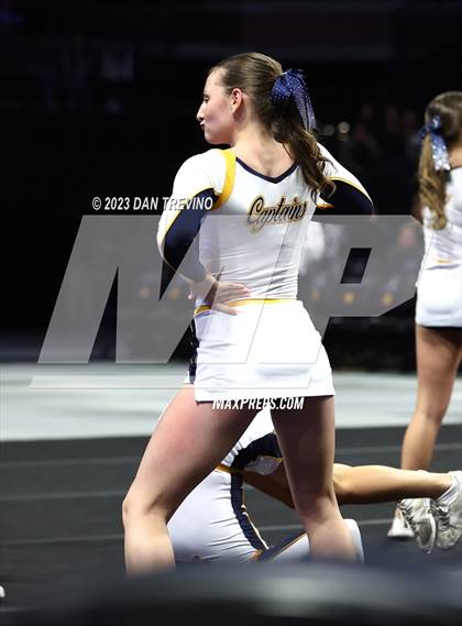 Thumbnail 2 in VHSL State Cheer Competition (Class 4) photogallery.