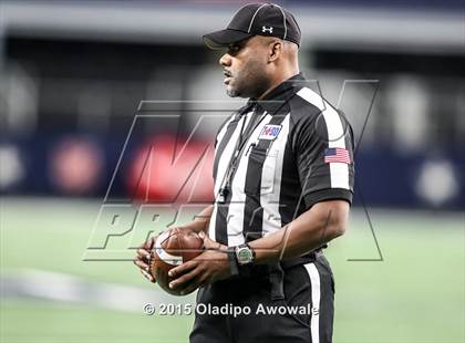 Thumbnail 2 in Longview vs. Wylie (UIL 5A Region II Regional Playoffs) photogallery.